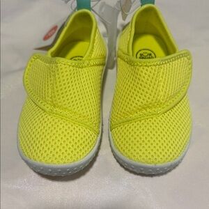 Sun Squad Water Shoes - Yellow Toddler Size: Size 5-6
